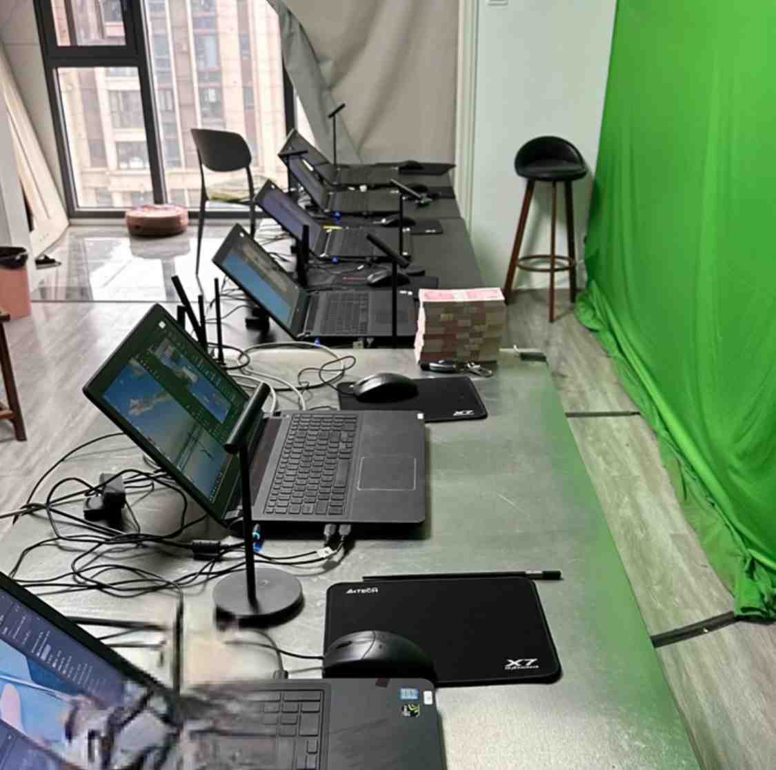 靠抖音无人直播,卖和面、花样面试教程,小白也能日入500+,落地保姆级教程(《靠抖音无人直播,卖和面、花样面试教程,小白也能日入500+,落地保姆级教程》—— 利用抖音平台为中年妇女提供学习和赚钱的机会) 靠抖音无人直播,卖和面、花样面试教程,小白也能日入500+,落地保姆级教程(《靠抖音无人直播,卖和面、花样面试教程,小白也能日入500+,落地保姆级教程》—— 利用抖音平台为中年妇女提供学习和赚钱的机会)